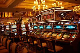 jili30 casino games section with slots and live dealer options